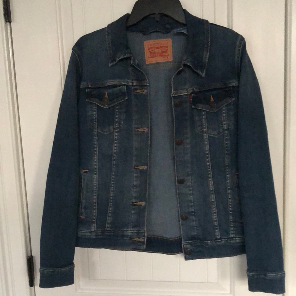 Levi's Blue denim jean jacket size medium nwot